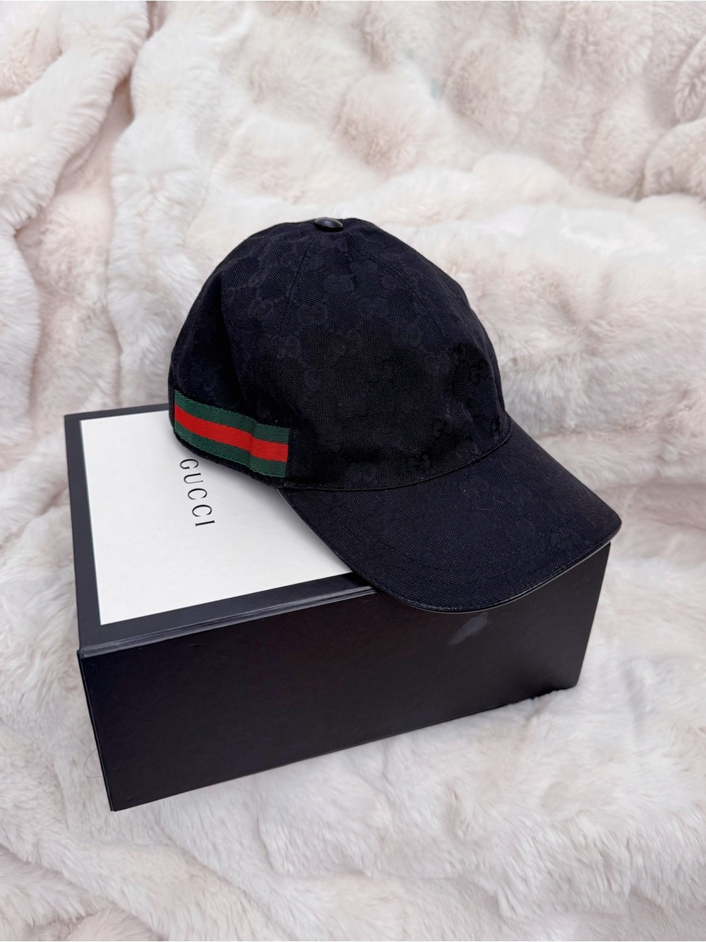 Gucci GG baseball hat
